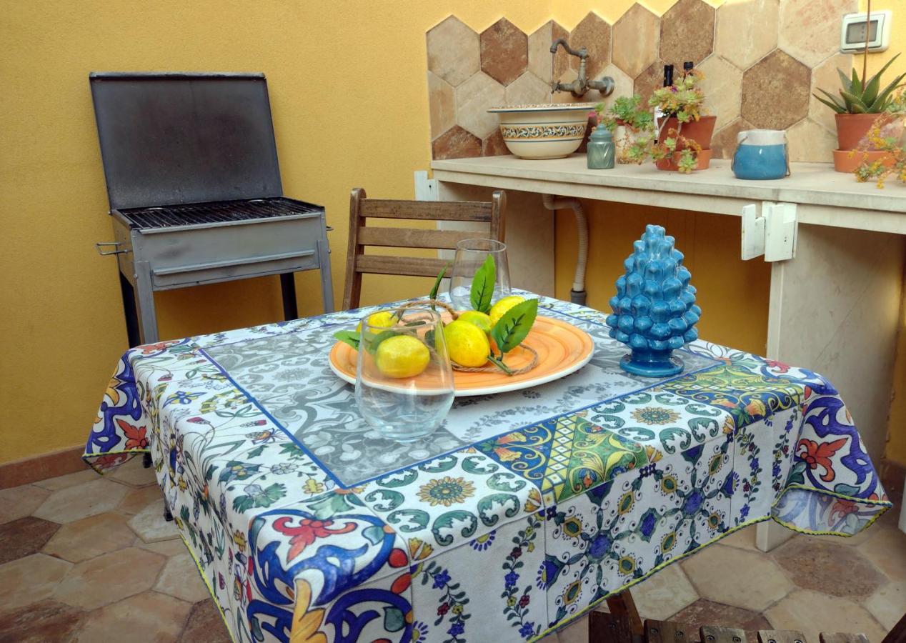 Ragusa Exclusive Flat With Terrace & Bbq Exterior photo